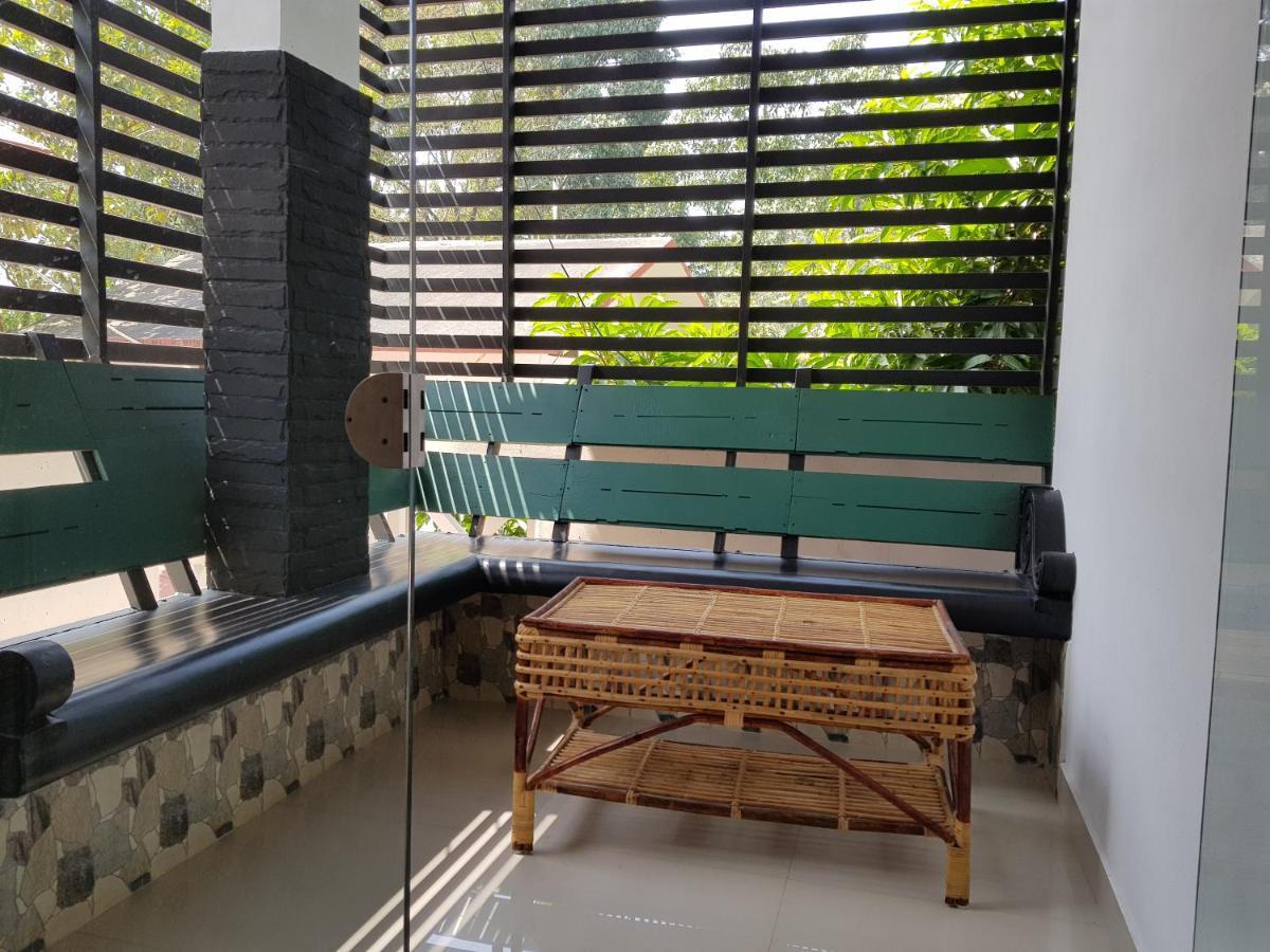 Kairali Palace Home Stay Thekkady Exterior photo