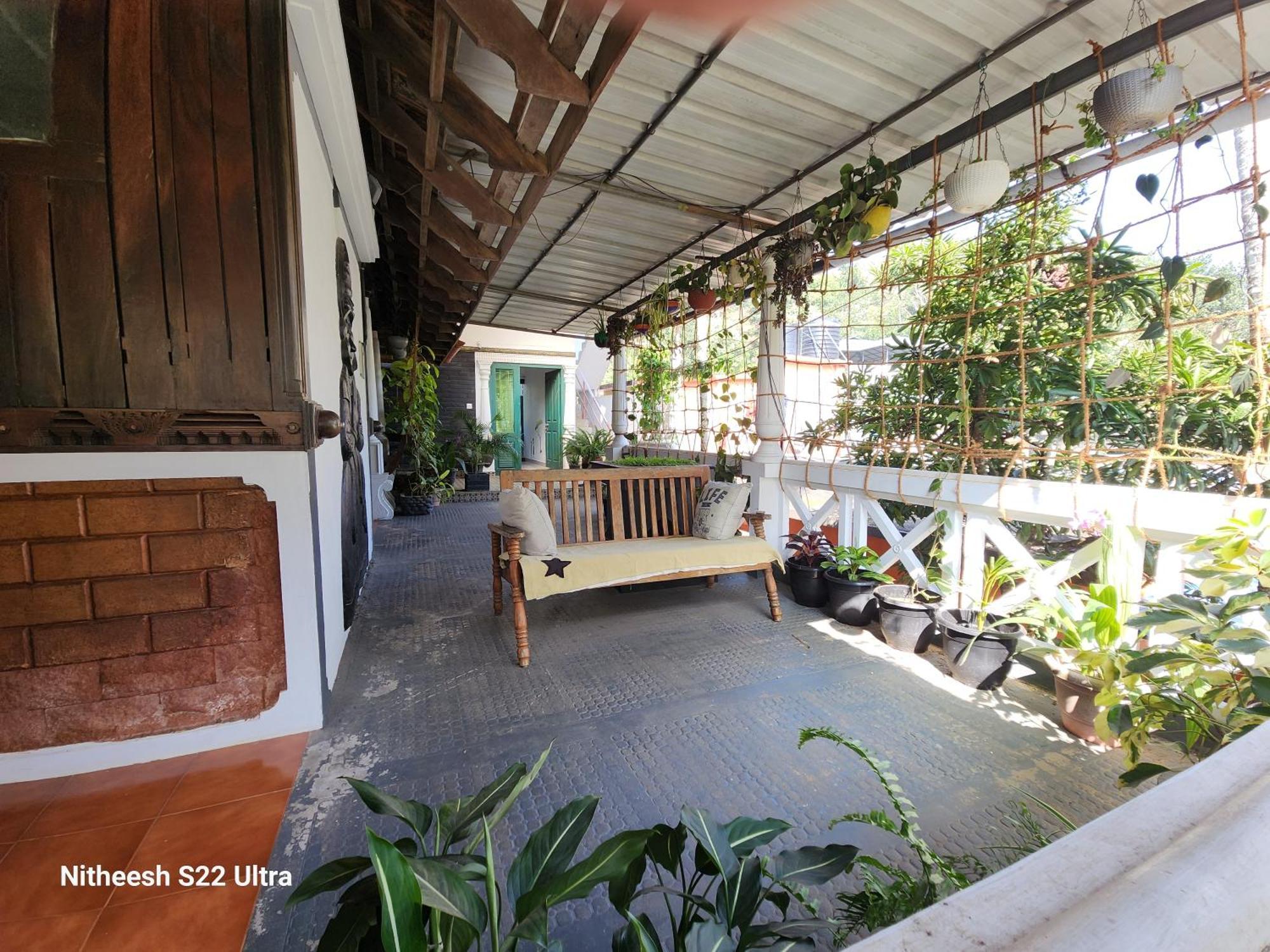 Kairali Palace Home Stay Thekkady Exterior photo
